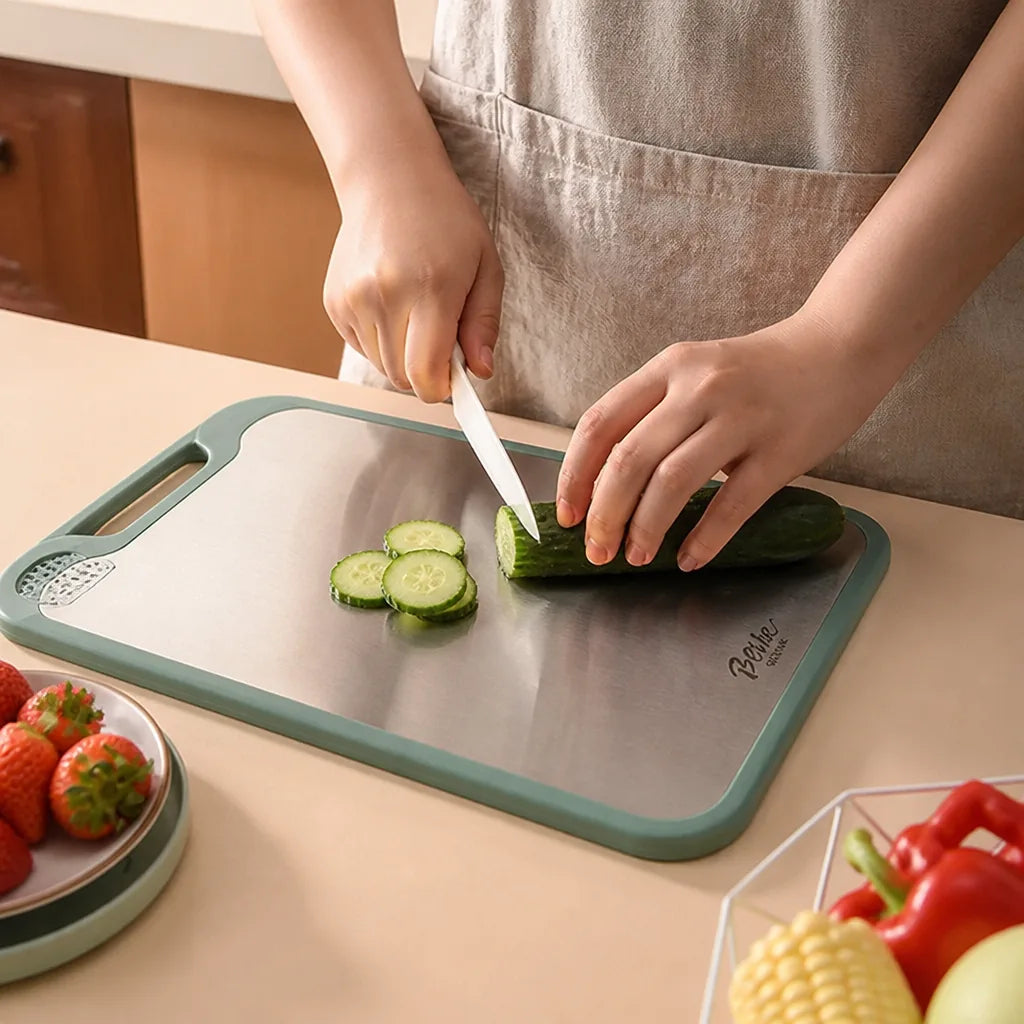 Double-Sided Stainless Steel And Rice Husk Chopping Board (Built-In Garlic Grinder)